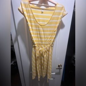 Old Navy Women’s dress size XL yellow